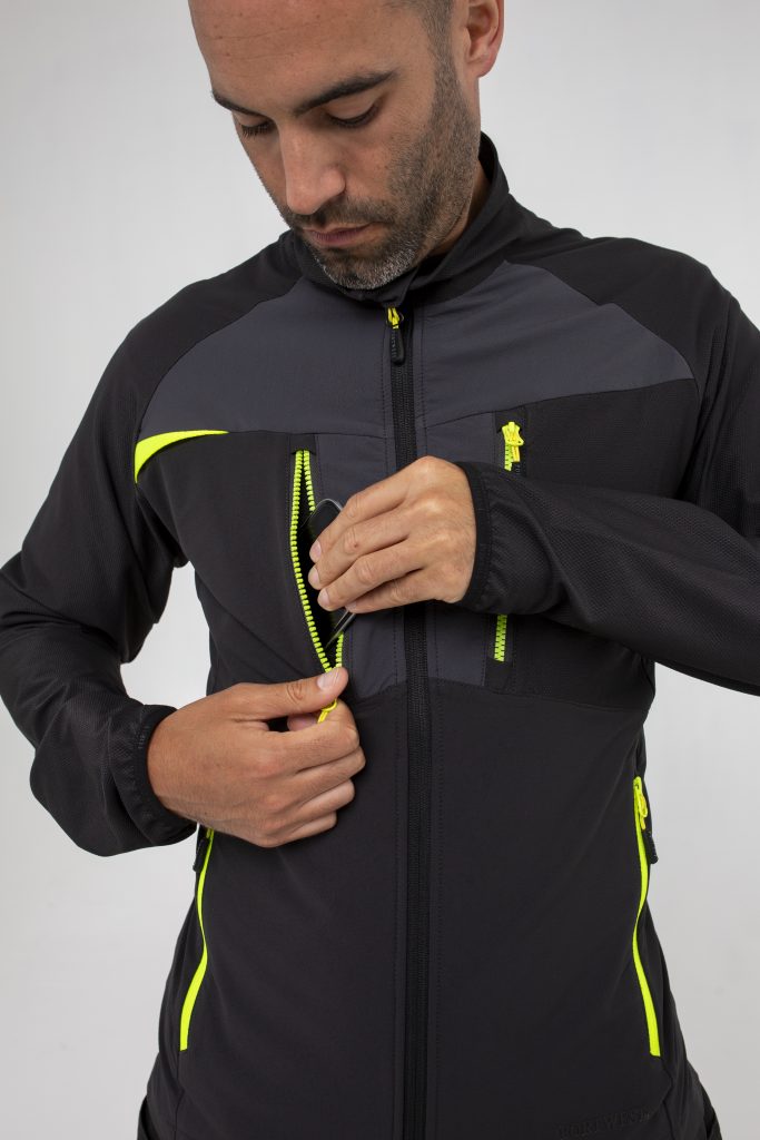 Portwest DX480 DX4 Zip Base Layer - Black pockets