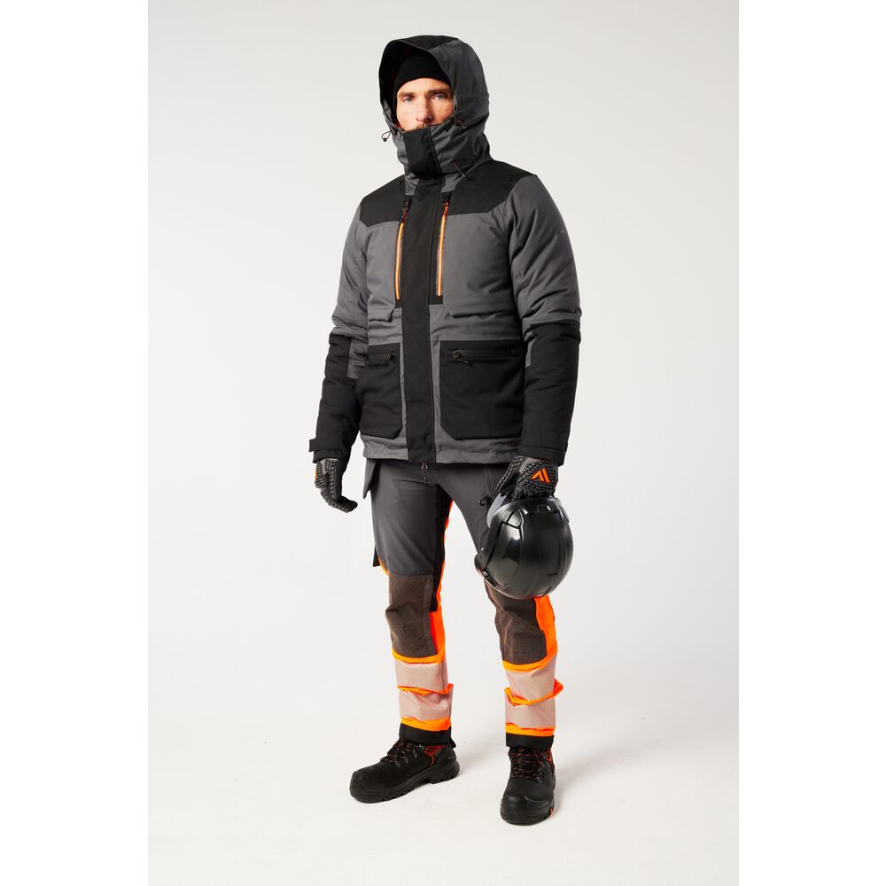 Portwest EV461 EV4 Winter Parka - Zipped Up - Front Model