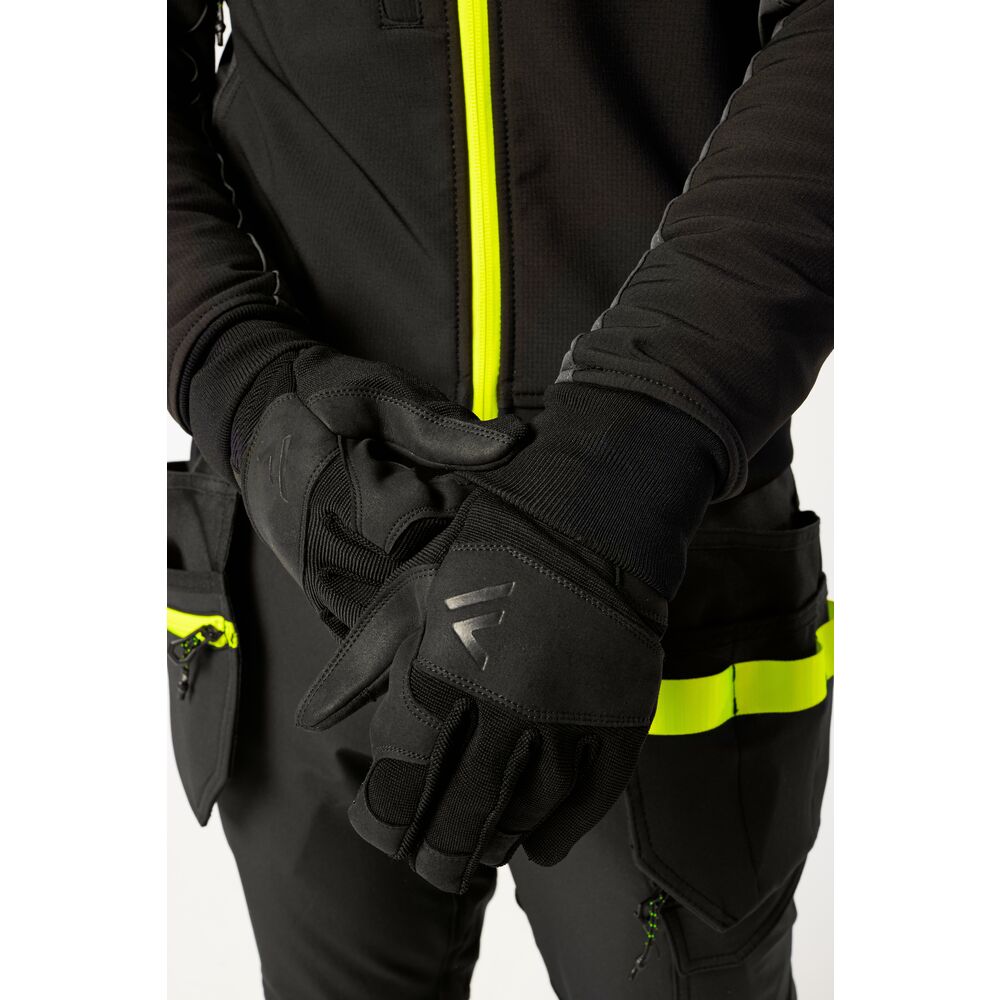 Portwest EV464 EV4 Softshell Bomber Jacket - Cuff Sleeve - Model