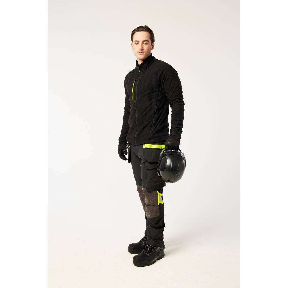 Portwest EV480 EV4 Textured Fleece - Black - Front Model