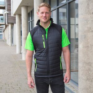 R238X Result Compass Padded Softshell Gilet - Black and Green - Model